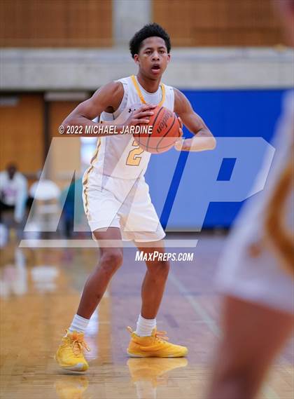 Thumbnail 2 in O'Dea vs Gig Harbor (WIAA 3A Regional Playoff) photogallery.