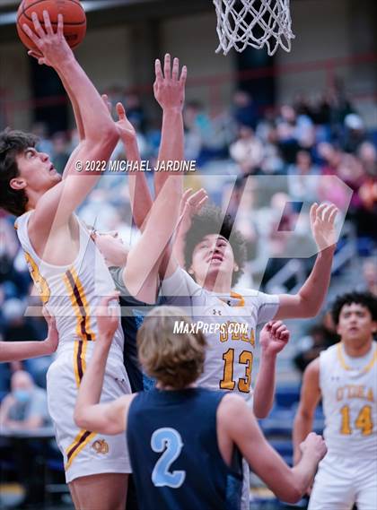 Thumbnail 2 in O'Dea vs Gig Harbor (WIAA 3A Regional Playoff) photogallery.