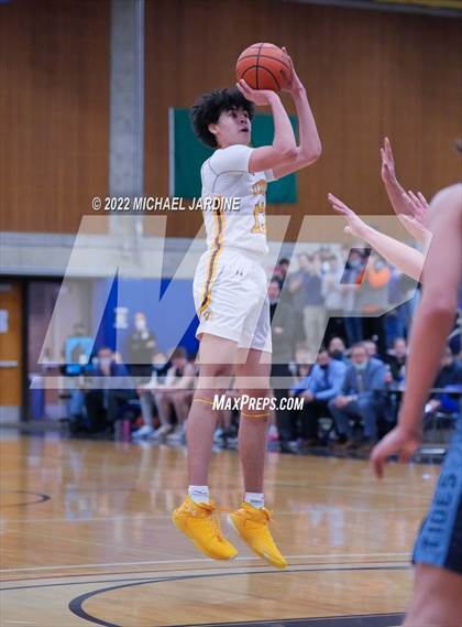 Thumbnail 3 in O'Dea vs Gig Harbor (WIAA 3A Regional Playoff) photogallery.