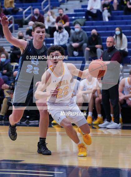 Thumbnail 3 in O'Dea vs Gig Harbor (WIAA 3A Regional Playoff) photogallery.
