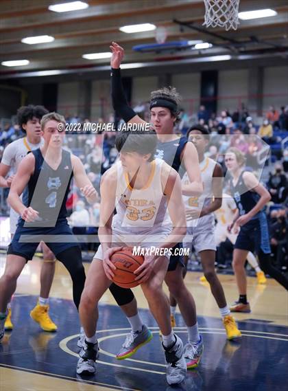 Thumbnail 1 in O'Dea vs Gig Harbor (WIAA 3A Regional Playoff) photogallery.