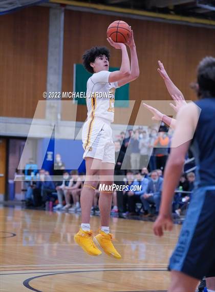 Thumbnail 1 in O'Dea vs Gig Harbor (WIAA 3A Regional Playoff) photogallery.