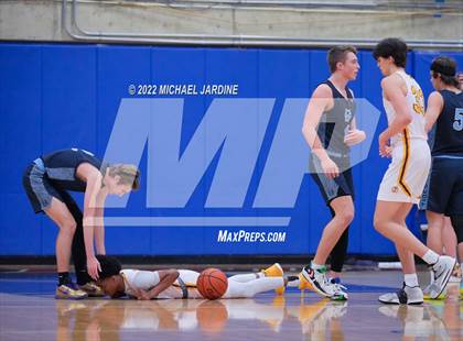Thumbnail 1 in O'Dea vs Gig Harbor (WIAA 3A Regional Playoff) photogallery.