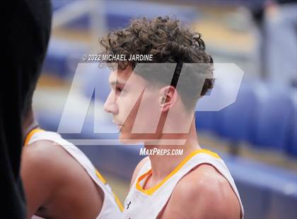 Thumbnail 2 in O'Dea vs Gig Harbor (WIAA 3A Regional Playoff) photogallery.