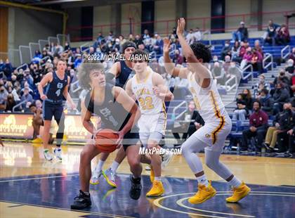Thumbnail 3 in O'Dea vs Gig Harbor (WIAA 3A Regional Playoff) photogallery.