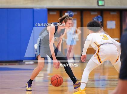 Thumbnail 2 in O'Dea vs Gig Harbor (WIAA 3A Regional Playoff) photogallery.