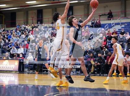 Thumbnail 2 in O'Dea vs Gig Harbor (WIAA 3A Regional Playoff) photogallery.
