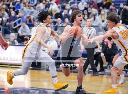 Thumbnail 2 in O'Dea vs Gig Harbor (WIAA 3A Regional Playoff) photogallery.