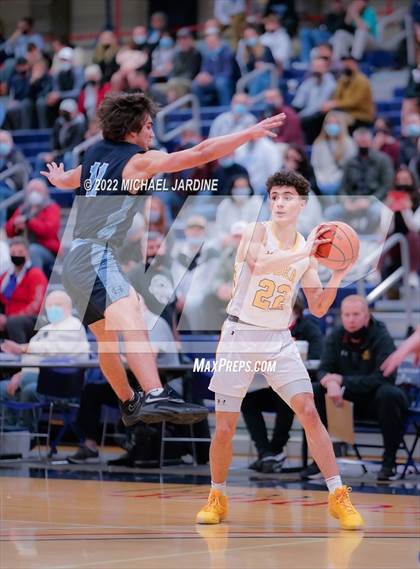 Thumbnail 3 in O'Dea vs Gig Harbor (WIAA 3A Regional Playoff) photogallery.