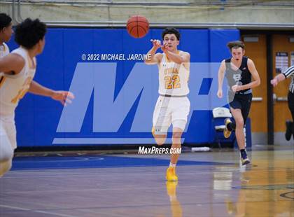 Thumbnail 3 in O'Dea vs Gig Harbor (WIAA 3A Regional Playoff) photogallery.
