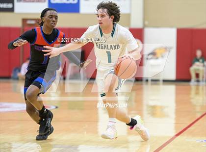 Thumbnail 3 in Highland vs. Centennial (Hoophall West Tournament) photogallery.