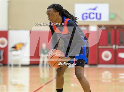 Thumbnail 3 in Highland vs. Centennial (Hoophall West Tournament) photogallery.