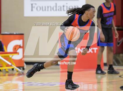 Thumbnail 1 in Highland vs. Centennial (Hoophall West Tournament) photogallery.