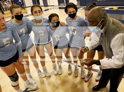 Thumbnail 3 in Hillsdale @ Oak Ridge (CIF State D1 NorCal Regional Final) photogallery.