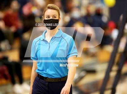 Thumbnail 2 in Hillsdale @ Oak Ridge (CIF State D1 NorCal Regional Final) photogallery.