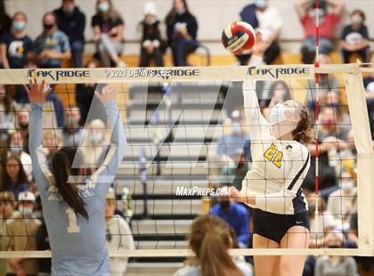 Thumbnail 1 in Hillsdale @ Oak Ridge (CIF State D1 NorCal Regional Final) photogallery.