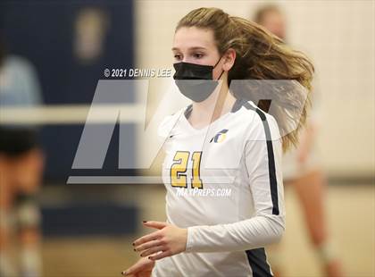 Thumbnail 2 in Hillsdale @ Oak Ridge (CIF State D1 NorCal Regional Final) photogallery.