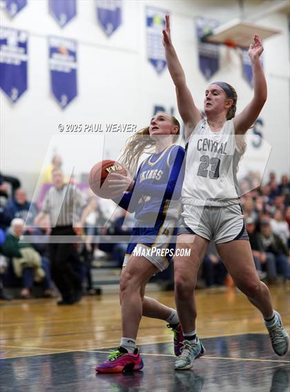 Thumbnail 2 in Central Columbia vs. Northern Lebanon  (PIAA Class 4A First Round) photogallery.