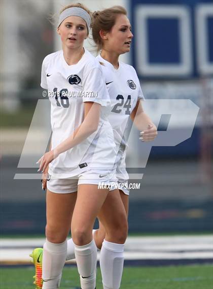 Thumbnail 3 in Providence Catholic @ Plainfield South photogallery.