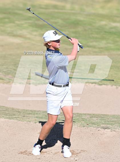 Thumbnail 2 in AIA Division I Finals photogallery.