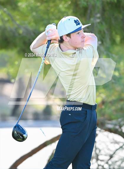 Thumbnail 2 in AIA Division I Finals photogallery.