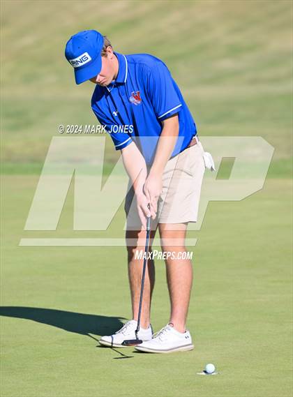 Thumbnail 2 in AIA Division I Finals photogallery.