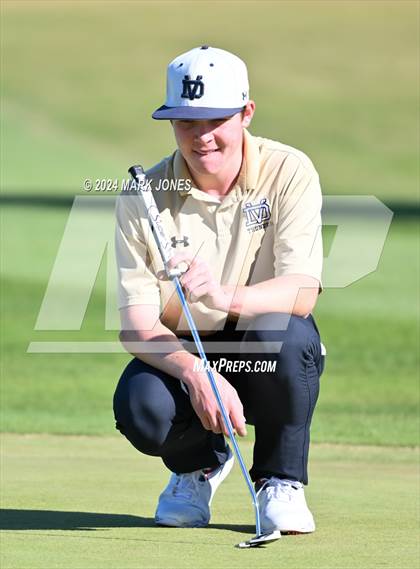 Thumbnail 3 in AIA Division I Finals photogallery.