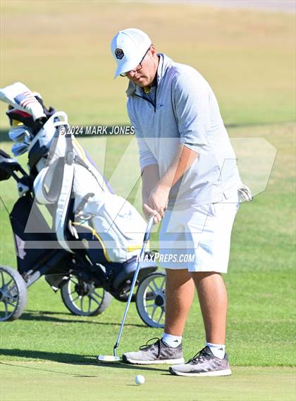 Thumbnail 2 in AIA Division I Finals photogallery.