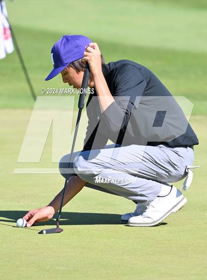 Thumbnail 2 in AIA Division I Finals photogallery.