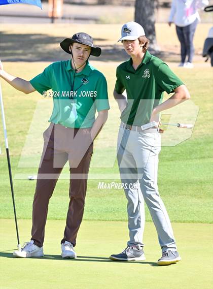 Thumbnail 3 in AIA Division I Finals photogallery.