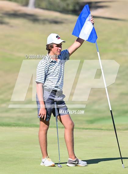 Thumbnail 3 in AIA Division I Finals photogallery.