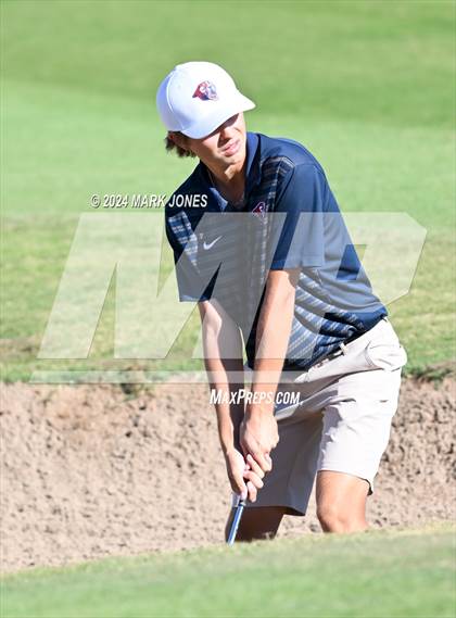 Thumbnail 2 in AIA Division I Finals photogallery.