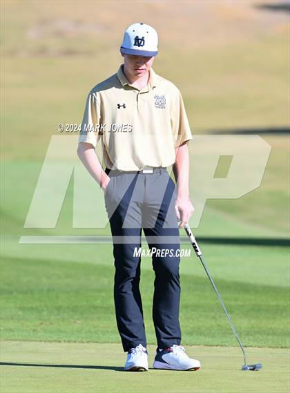 Thumbnail 2 in AIA Division I Finals photogallery.