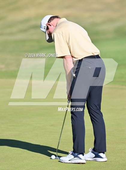 Thumbnail 2 in AIA Division I Finals photogallery.