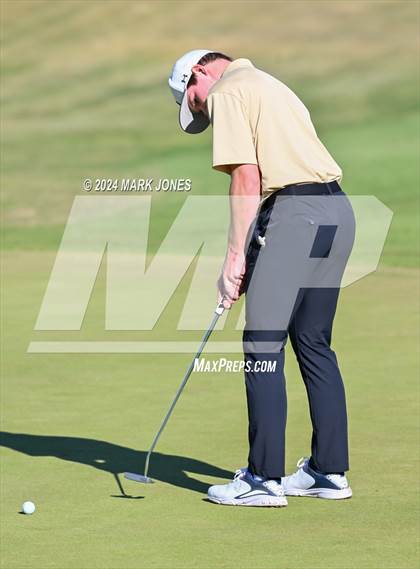Thumbnail 1 in AIA Division I Finals photogallery.