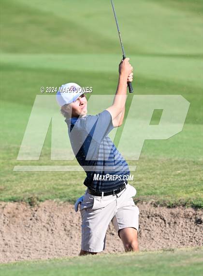 Thumbnail 1 in AIA Division I Finals photogallery.
