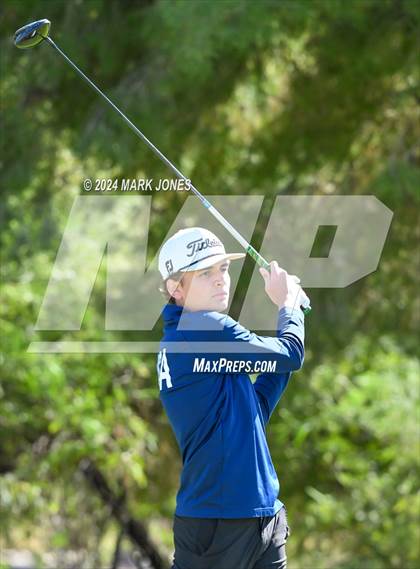 Thumbnail 2 in AIA Division I Finals photogallery.