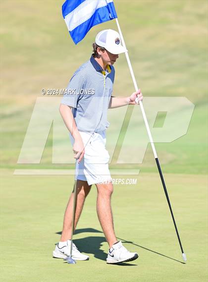 Thumbnail 3 in AIA Division I Finals photogallery.