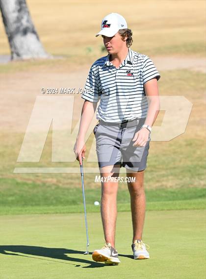 Thumbnail 2 in AIA Division I Finals photogallery.