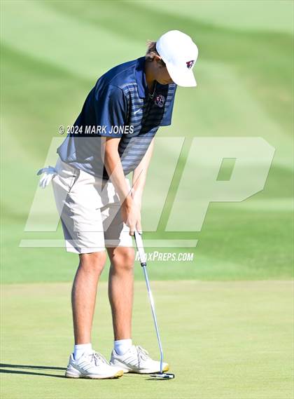 Thumbnail 2 in AIA Division I Finals photogallery.