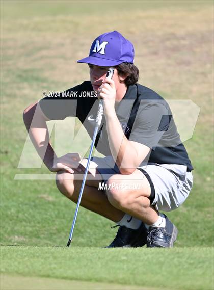 Thumbnail 2 in AIA Division I Finals photogallery.