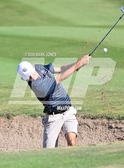 Thumbnail 3 in AIA Division I Finals photogallery.