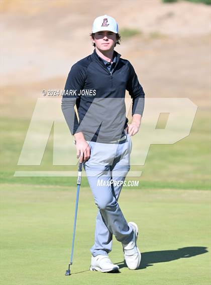 Thumbnail 2 in AIA Division I Finals photogallery.