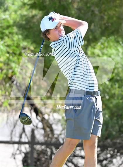 Thumbnail 3 in AIA Division I Finals photogallery.