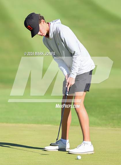 Thumbnail 2 in AIA Division I Finals photogallery.