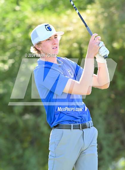 Thumbnail 2 in AIA Division I Finals photogallery.