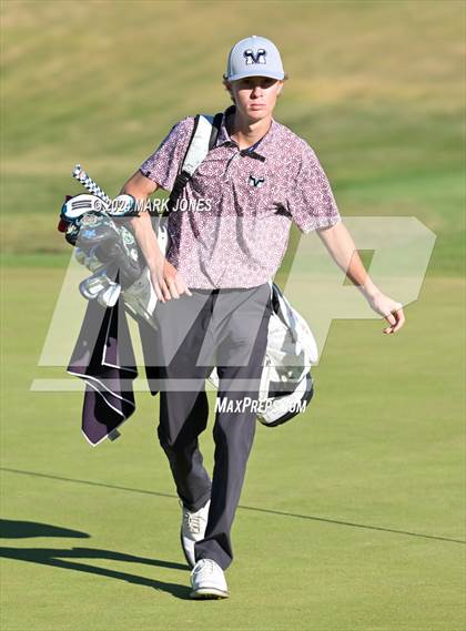 Thumbnail 2 in AIA Division I Finals photogallery.