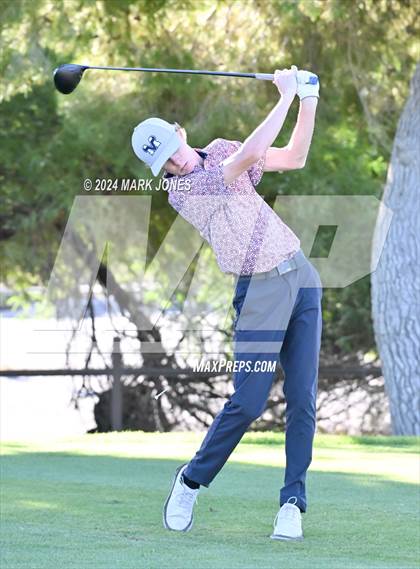 Thumbnail 2 in AIA Division I Finals photogallery.