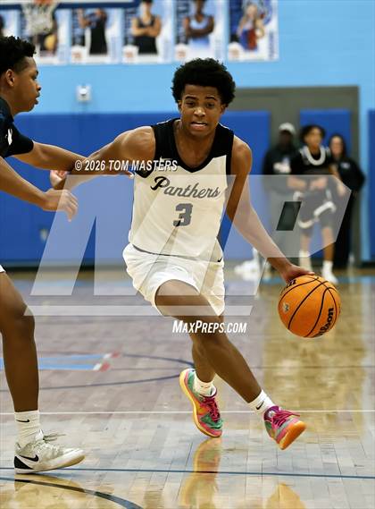 Thumbnail 2 in Ardrey Kell vs. Providence (SW7A8A Semifinal) photogallery.