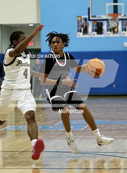 Thumbnail 3 in Ardrey Kell vs. Providence (SW7A8A Semifinal) photogallery.